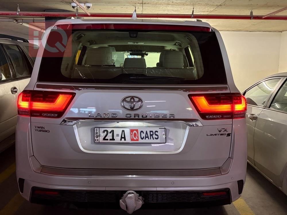 تويوتا لاندكروزر